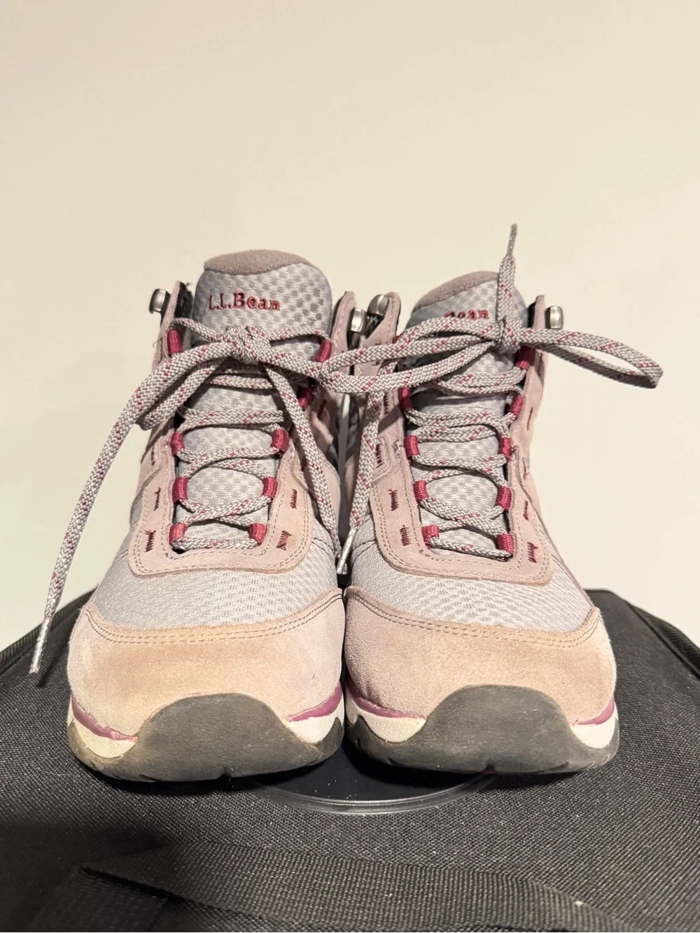 Pre-owned‎ Women's Gray Suede Mesh Lace-Up Snow Sneaker 5 Boot, Size 7.5